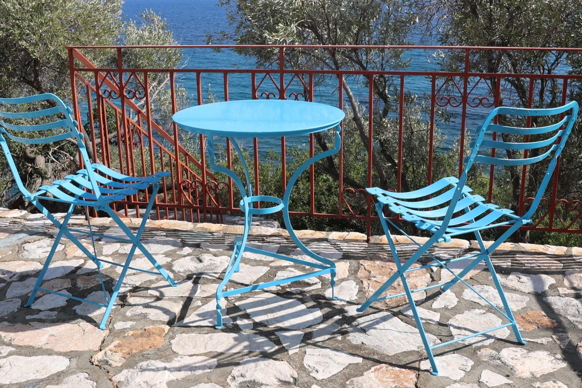 Δωμάτια Κόκκινος Πύργος Plomari Bagian luar foto